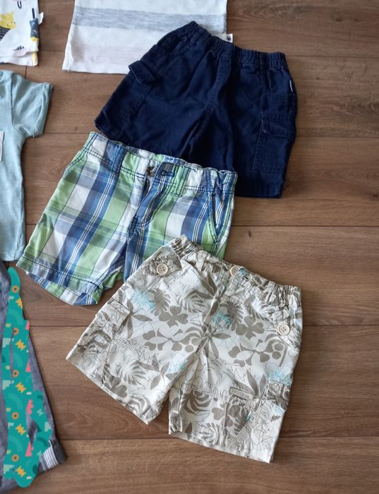 Lot tricouri și pantaloni scurti baiat marimea 74 Reserved H&M C&A