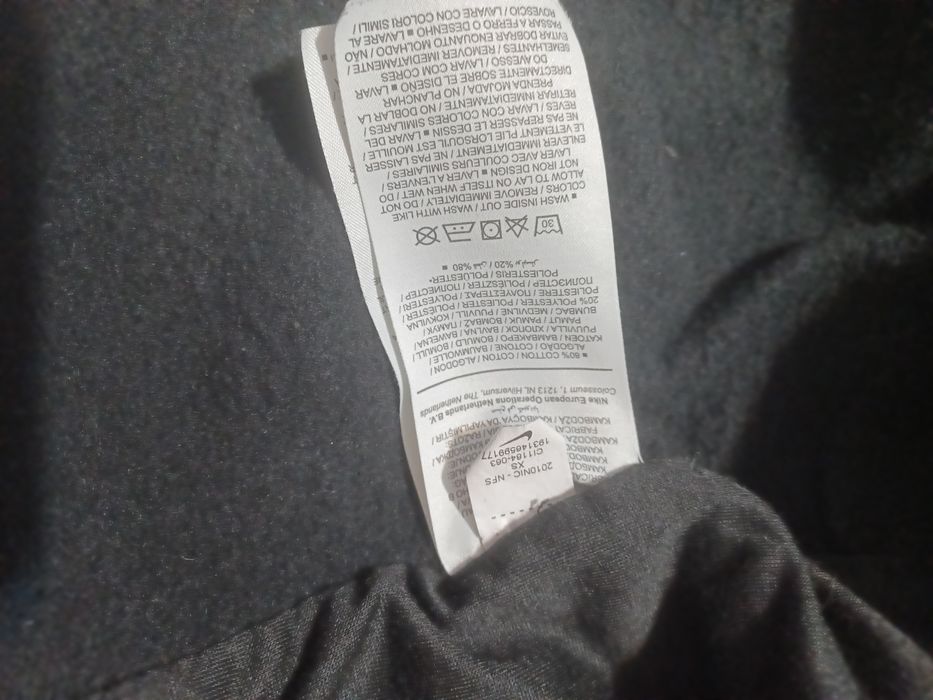 Geaca Nike originala bumbac model deosebit mărimea M.