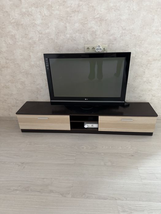 Продаю Телевизор LG, б/у