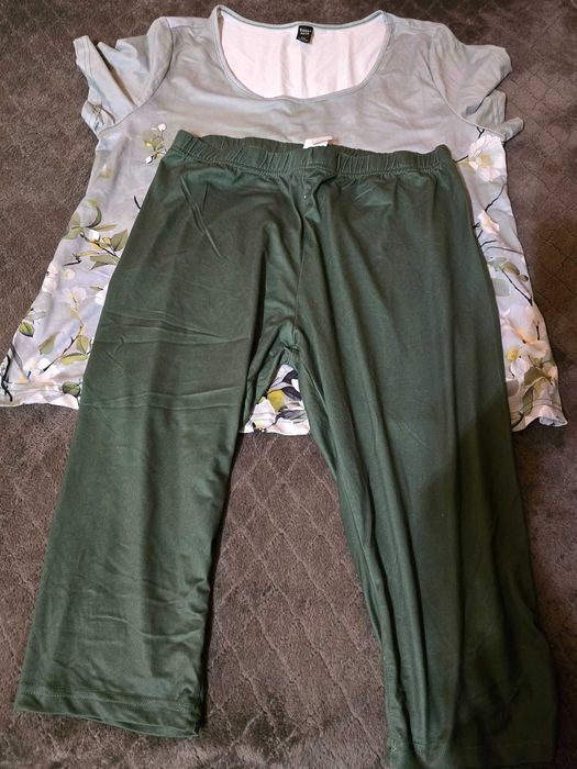 Vand 4 seturi tricou cu pantalon 3/4 de vara, 2XL (48)