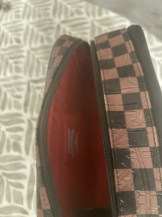 чанта sprayground