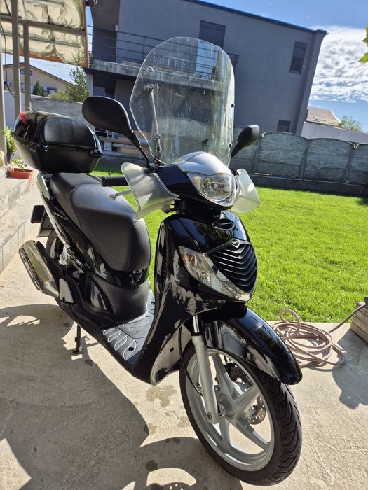 Scuter Honda SH 125 i