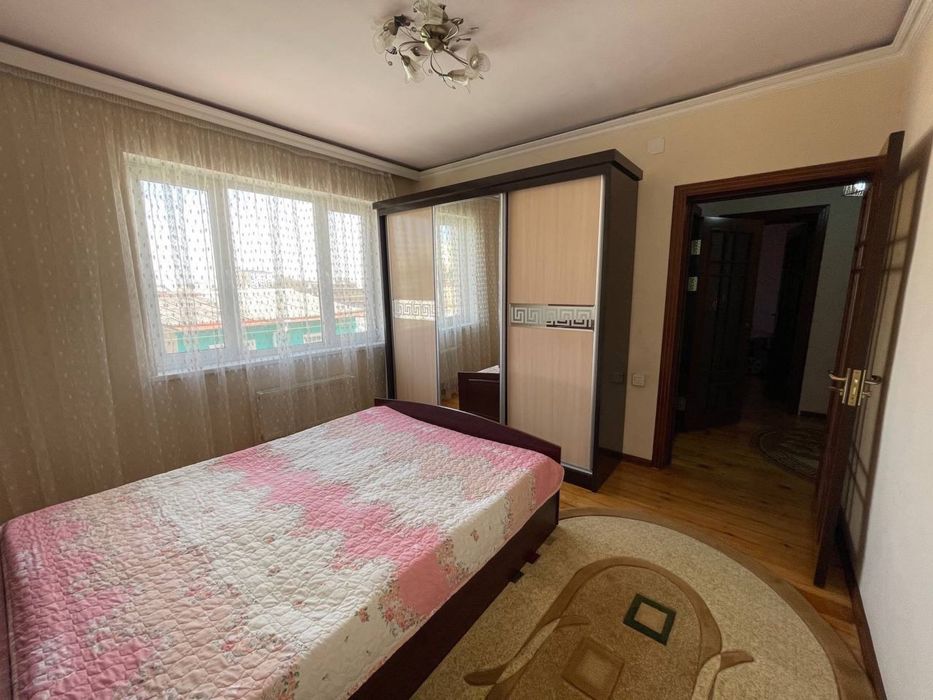 Сдаем 3 х комнатную квартиру!!!В центре города Самарканд!