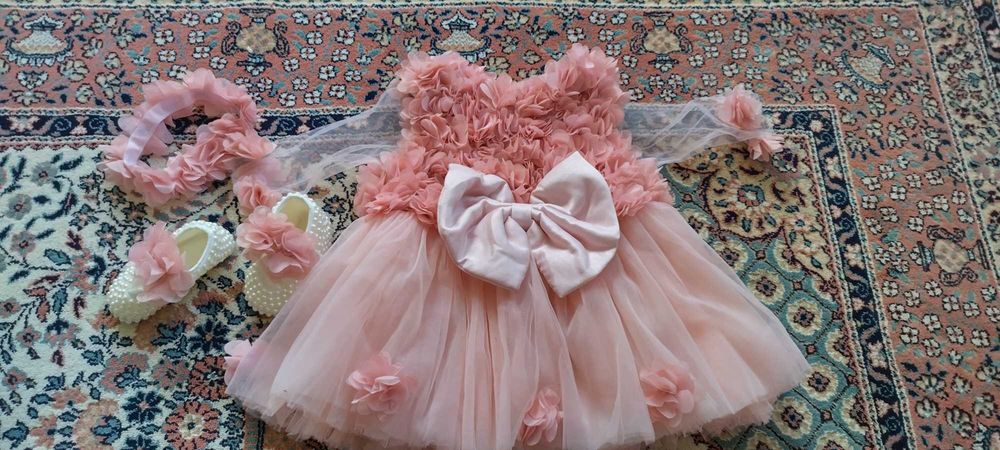 Продавам деца рокля