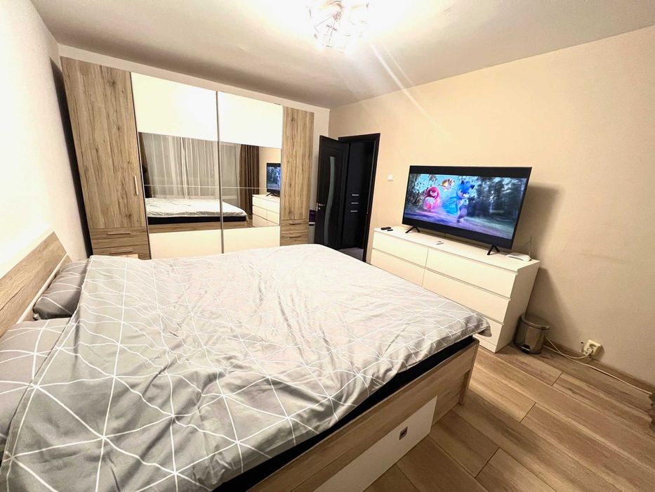 Дава се под наем Тристаен апартамент в Варна, Младост 1 - 70 кв.м за 500 € - Снимка #2