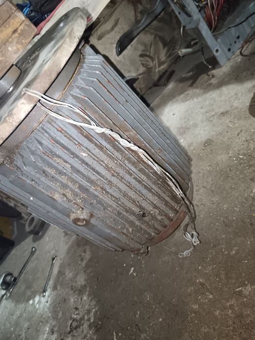 Продам электродвигатель 10кв