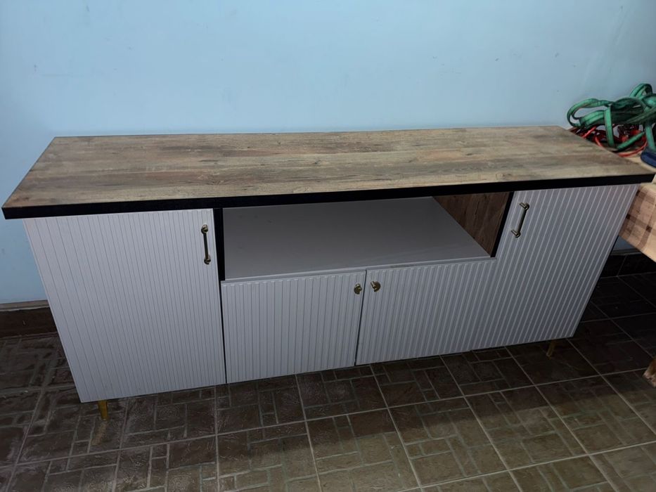 Тумба под тв . Тв подставка