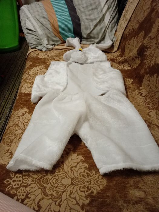 Продаю карнавальный детский костюм