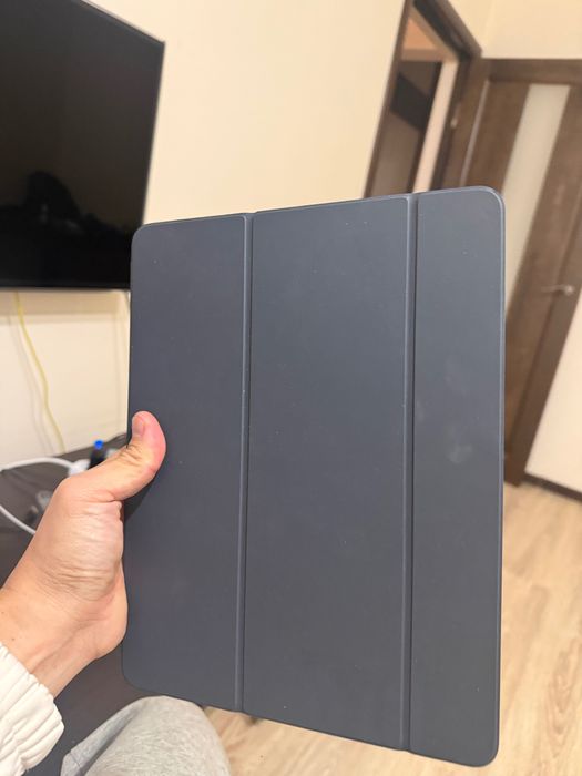 iPad Air 13" M3 7 поколение  + Чехол оригинал