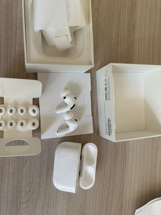 Airpods pro 3  Оригинал