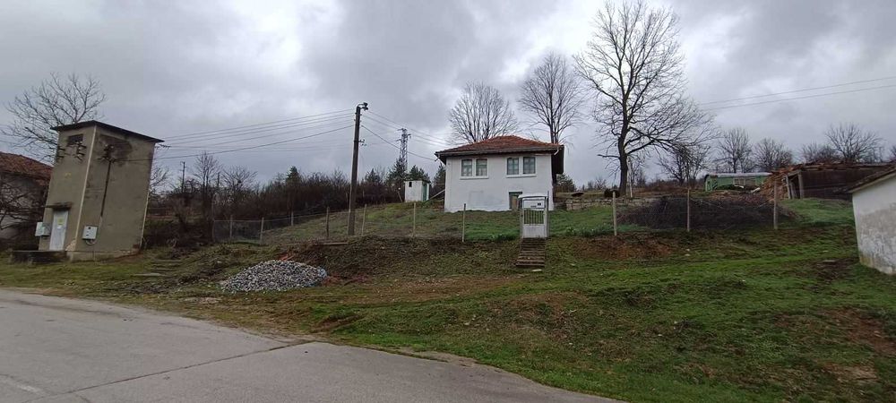 Продавам къща в Еленския балкан