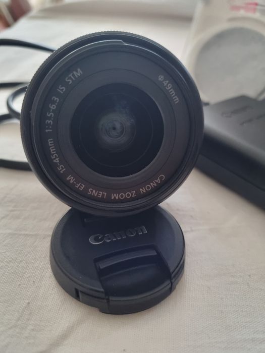 Canon m50 + sigma 30mm 1.4 + kit