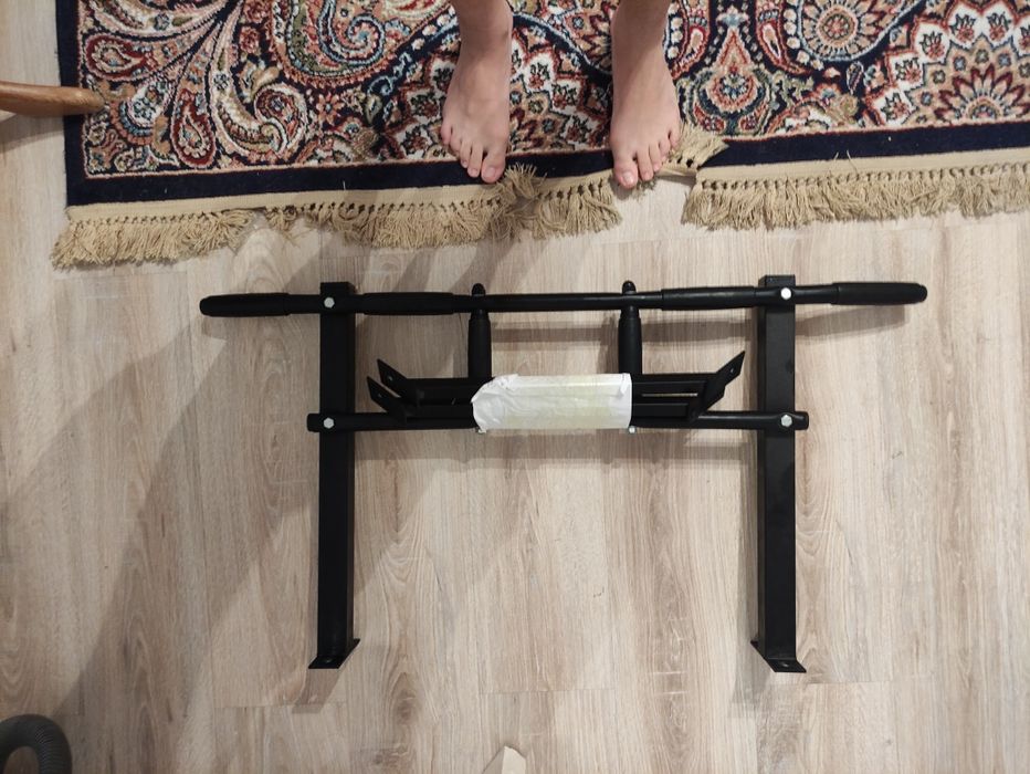 Турник настенный новый