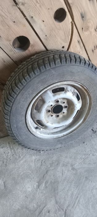 Диск с резиной R13 на запаску
