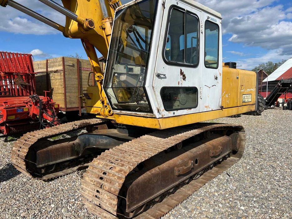 Багер Hyundai Robex 210LC – 22 тона, разтегателно рамо + видео