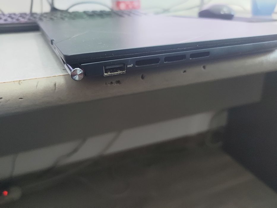 ASUS ZenBook OLED (Q409ZA)| i5 12th | 8 (DDR5) RAM | 256 nvme