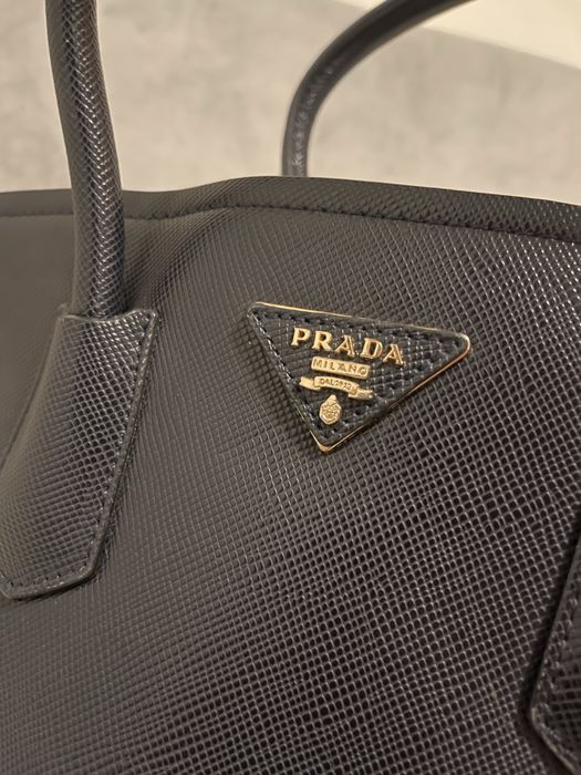 Geanta prada -noua