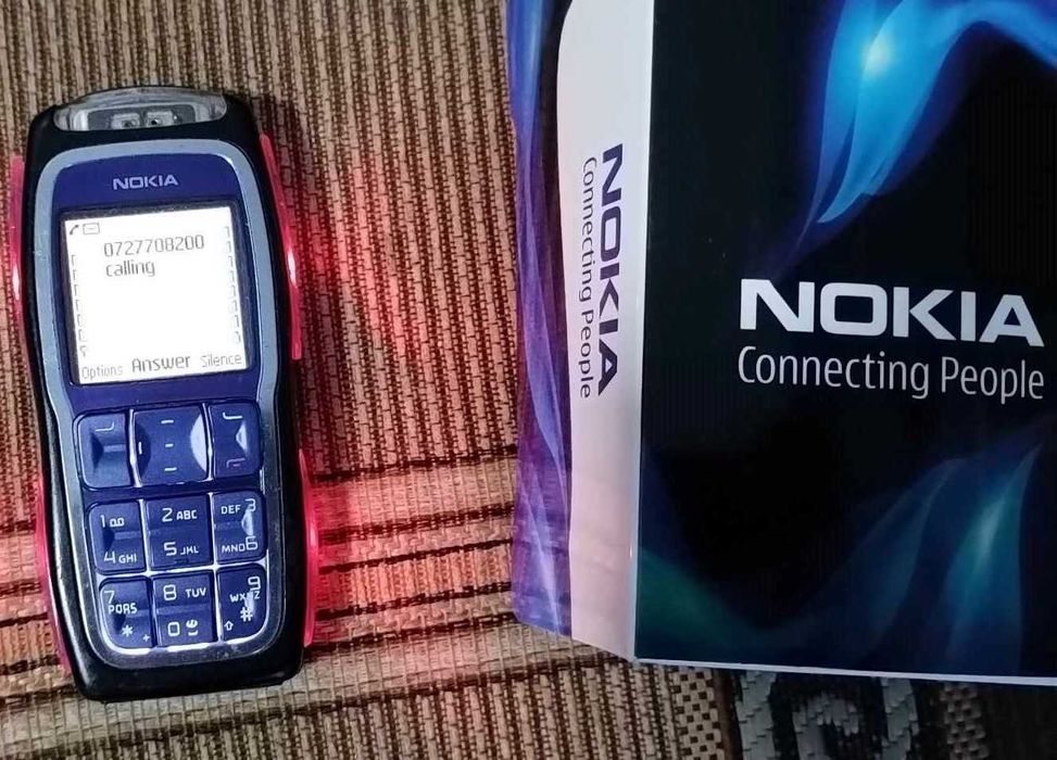 Vand Nokia 3220 in stare f buna, ca-NOU
