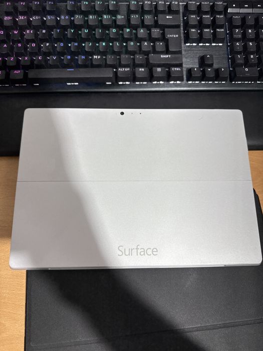 Surface Pro 3 i5 4th gen 128gb ssd 4gb Ram
