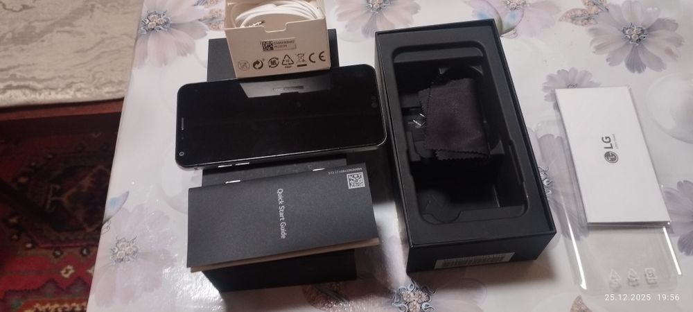 Мобильник LG q6a. Б.у.