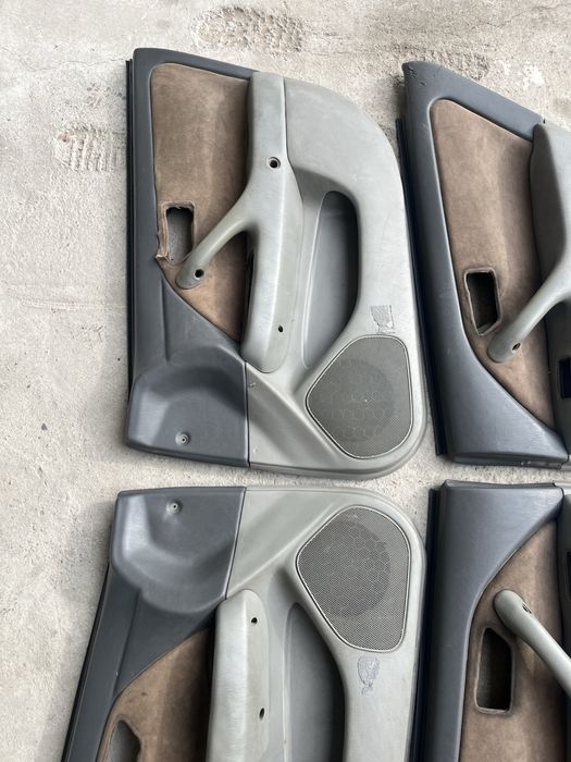 Обшивка двери камри 20 25