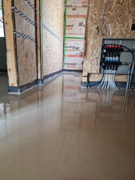 Executam sapă fluida de ipsos