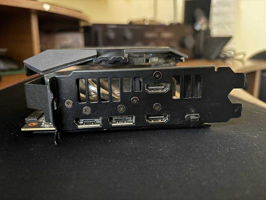 Nvidia RTX2080 TI ASUS -ROG -STRIX- 011G- Gaming