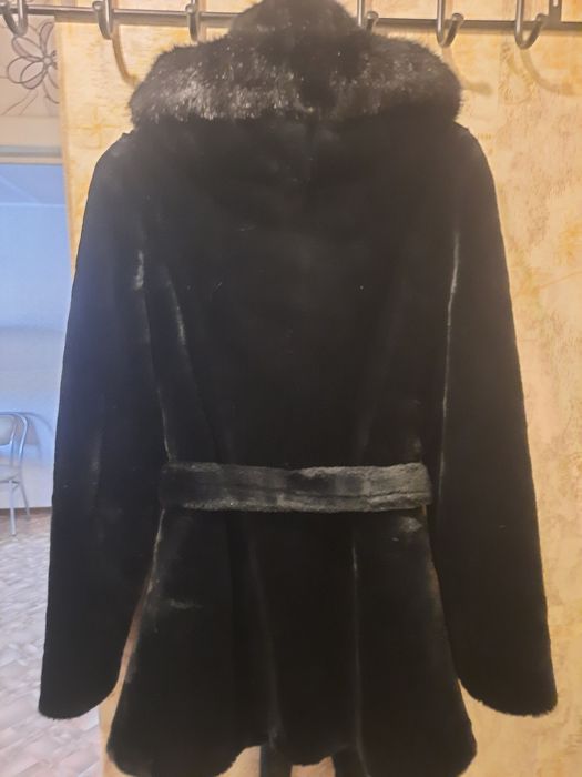 Шуба с капюшоном