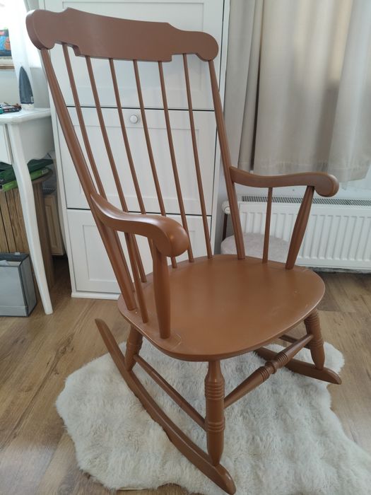 Scaun balansoar din lemn