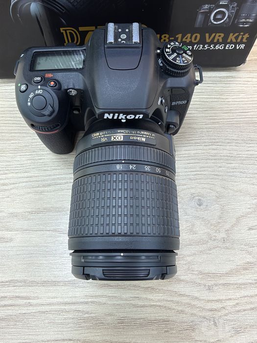 Nikon D7500 vr 18-140mm