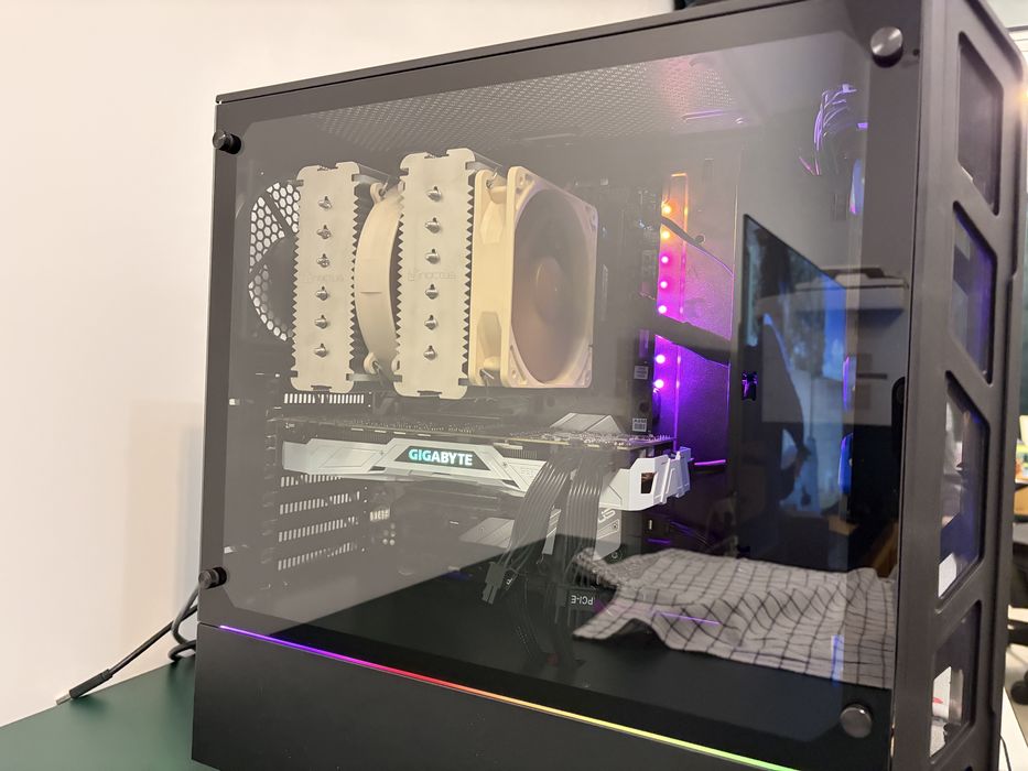 Vand PC i5 9600k, 16gb ddr4, 500gb SSD, nvidia geforce 1080ti