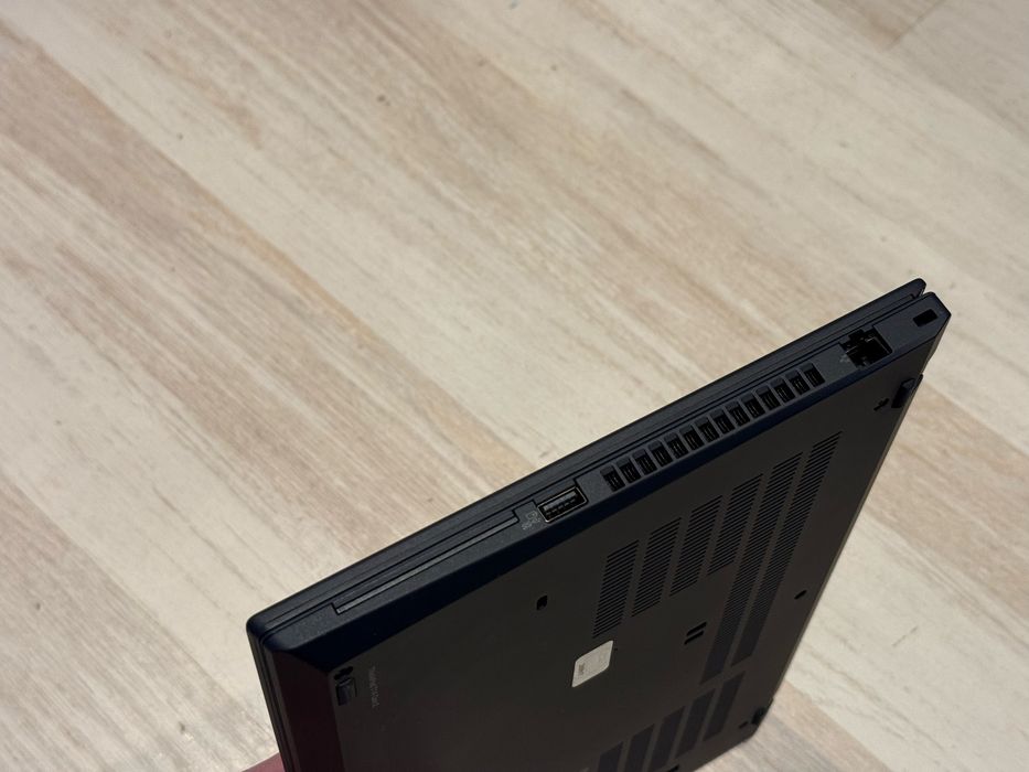 Като Нов 14'FHD IPS/Ryzen 7 Pro-5850u/Thinkpad T14 Gen 2/16GB DDR4/512GB