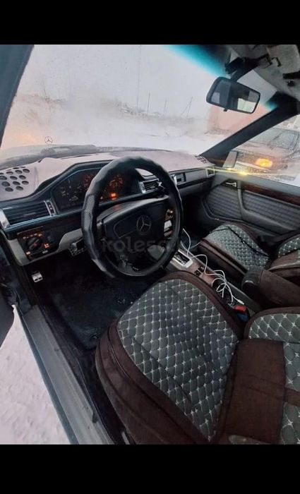 Продам Мерседес 124 2.6автомат