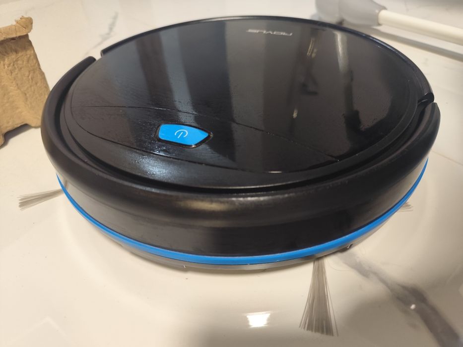 Прахосмукачка робот Rovus