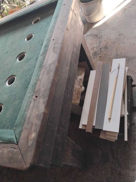 Продавам моникс със щеки