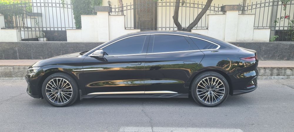 BYD HAN 506,  2024 -йил, краска тоза, 49 000 км юрган, 4 та янги балон