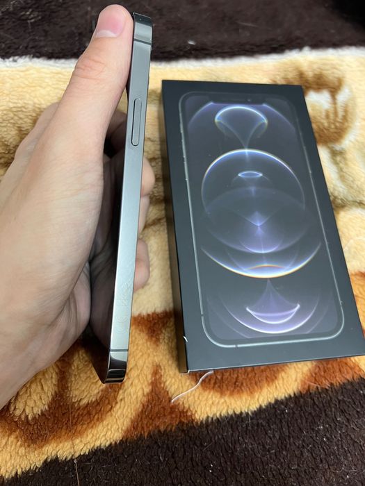 Продам айфон 12 про. Iphone 12 pro