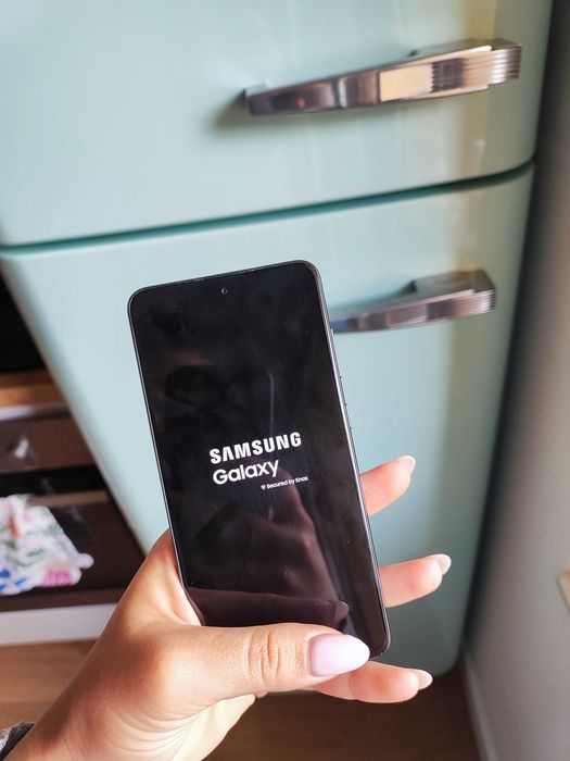 Samsung Galaxy S21 FE 5G 256GB + 8GB RAM