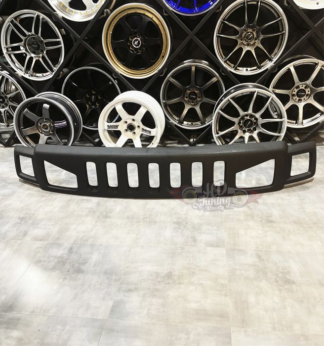 Решетка радиатора Custom Hummer H3