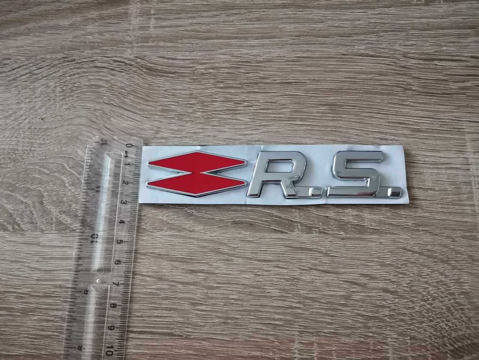 Renault RS Рено Р.С емблема червено със сребристо