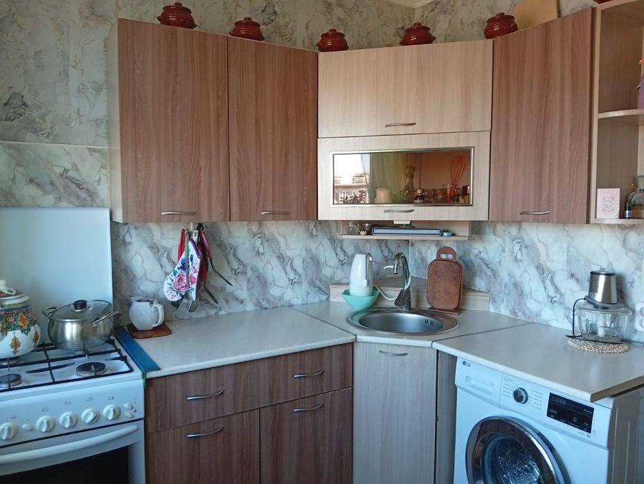 Продам 3 - комнатную квартиру