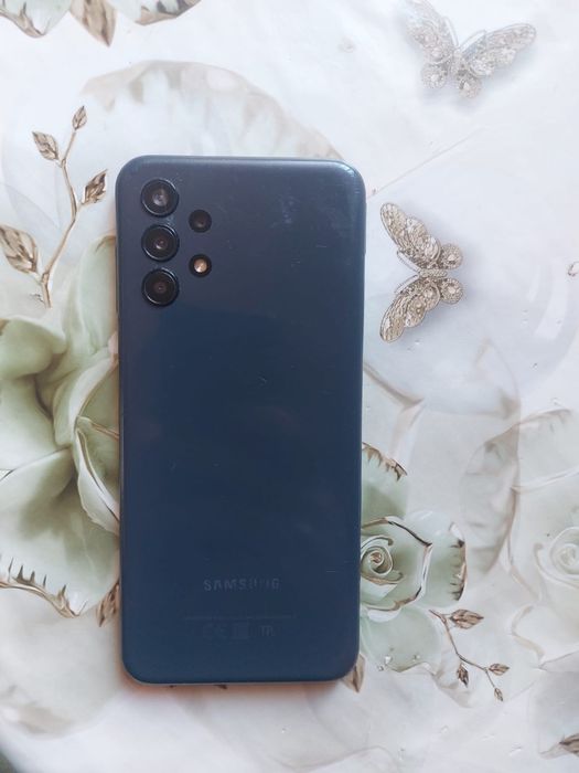 Самсунг  А-13  64GB
