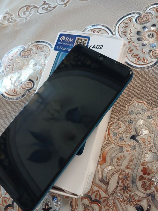 Galaxy A02 /  32gb...