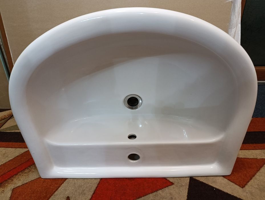 Продавам моноблок и мивка