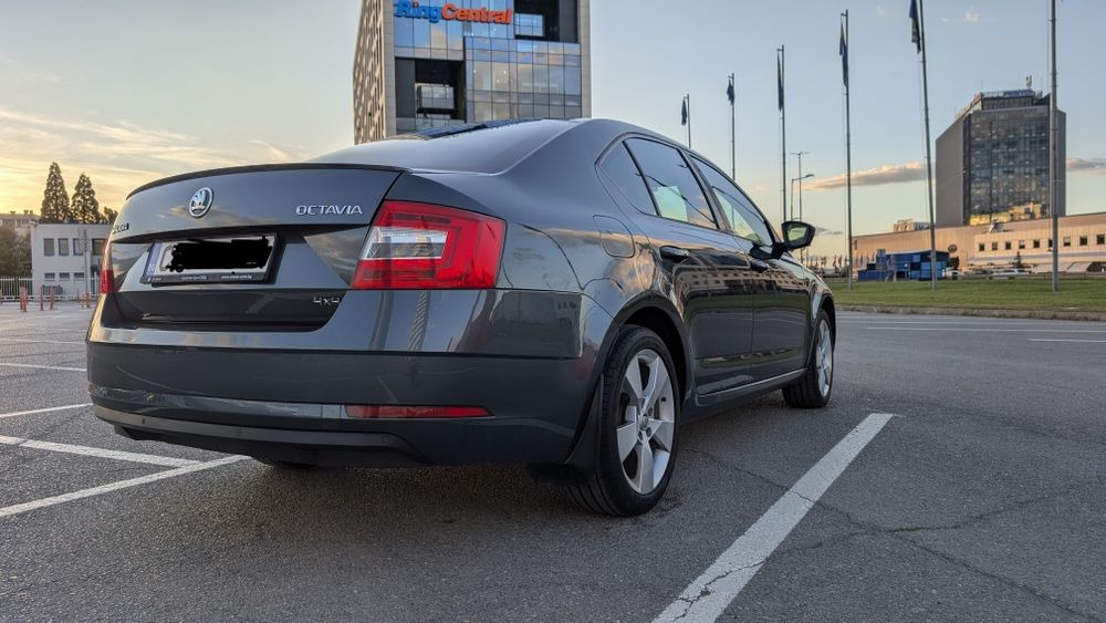 Обслужен, Skoda Octavia 2.0TDI DSG 4x4 Facelift