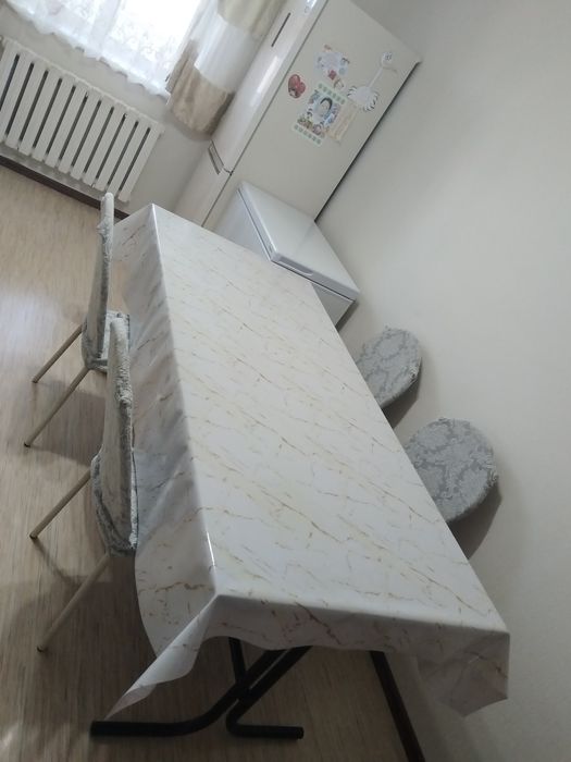 Продам стол 2м новый за 20тыс