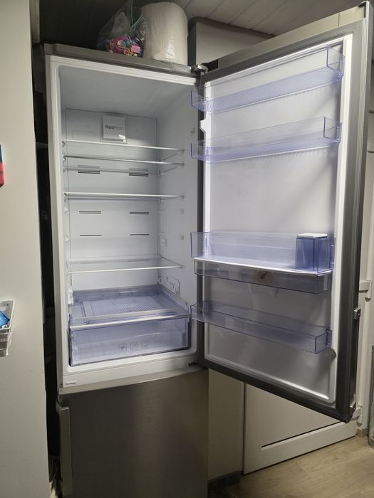 Frigider beko defect