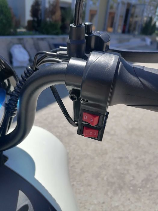 Електрическа триколка Vespa