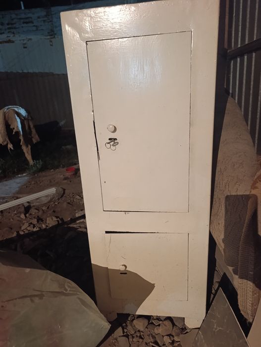 Продам сейф не дорогой