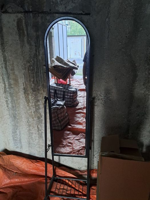 Продается Шкаф и зеркало